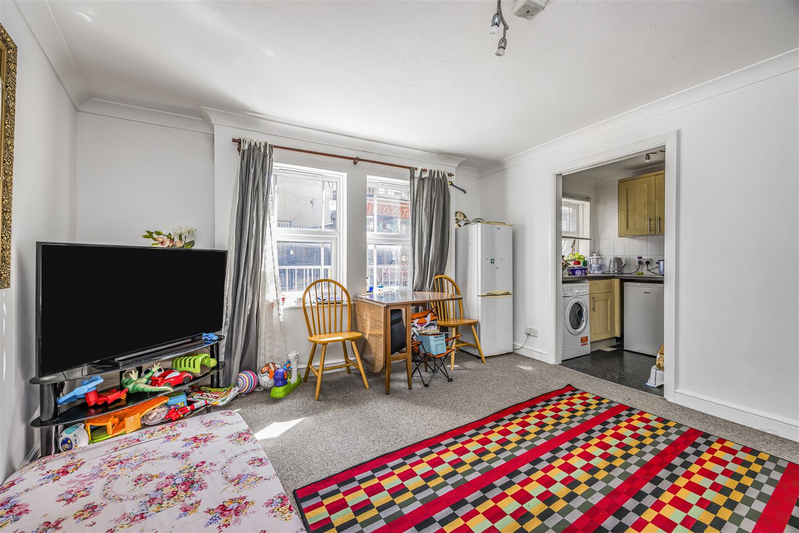 flat for sale castle road