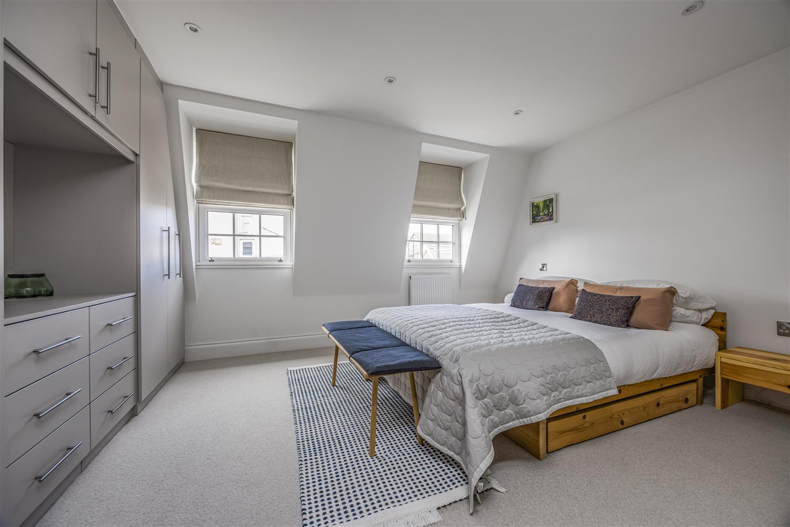 house - townhouse for sale serpentine road
