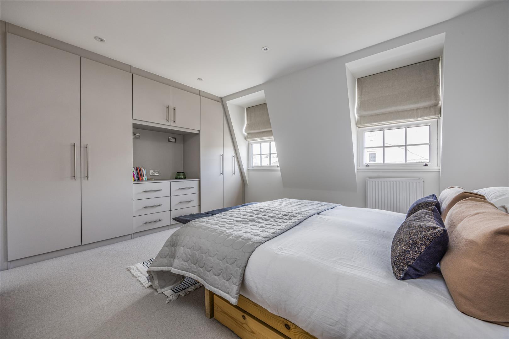 house - townhouse for sale serpentine road