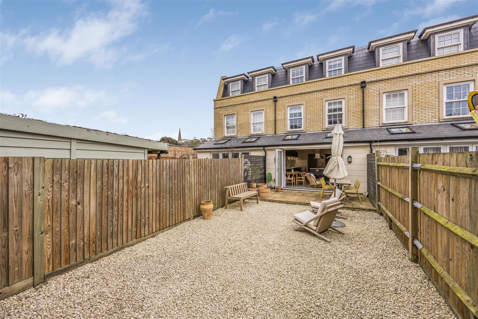 house - townhouse for sale serpentine road
