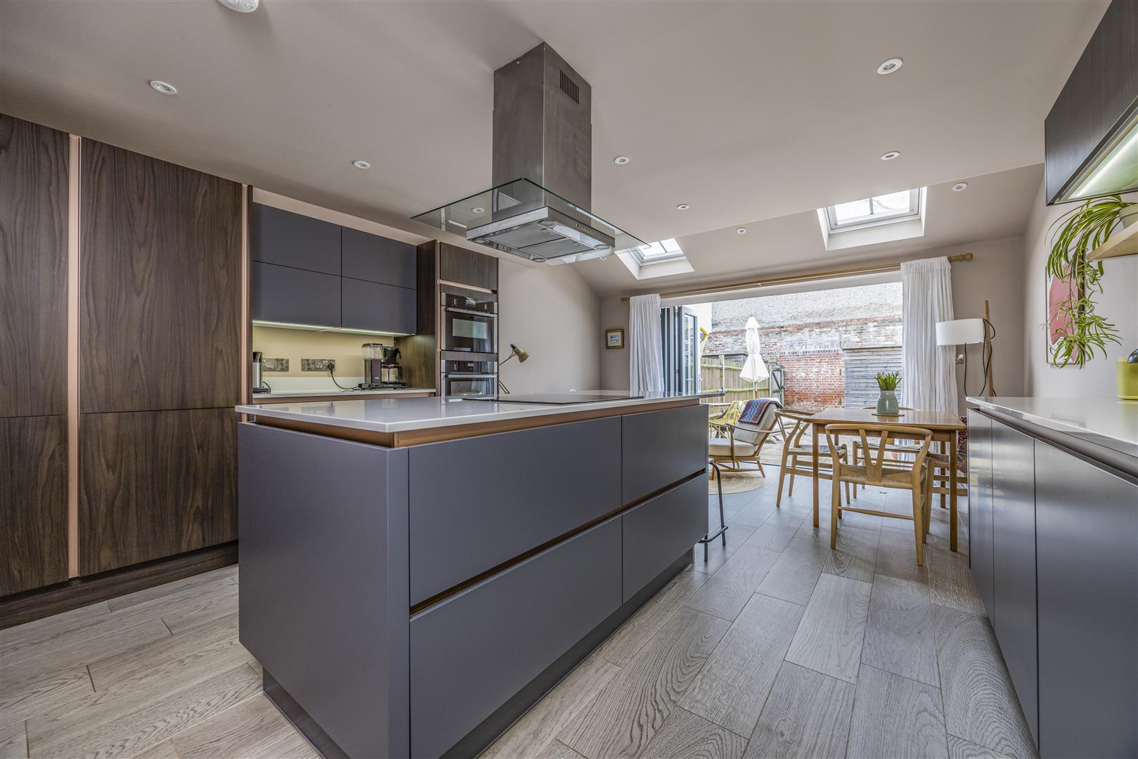 house - townhouse for sale serpentine road