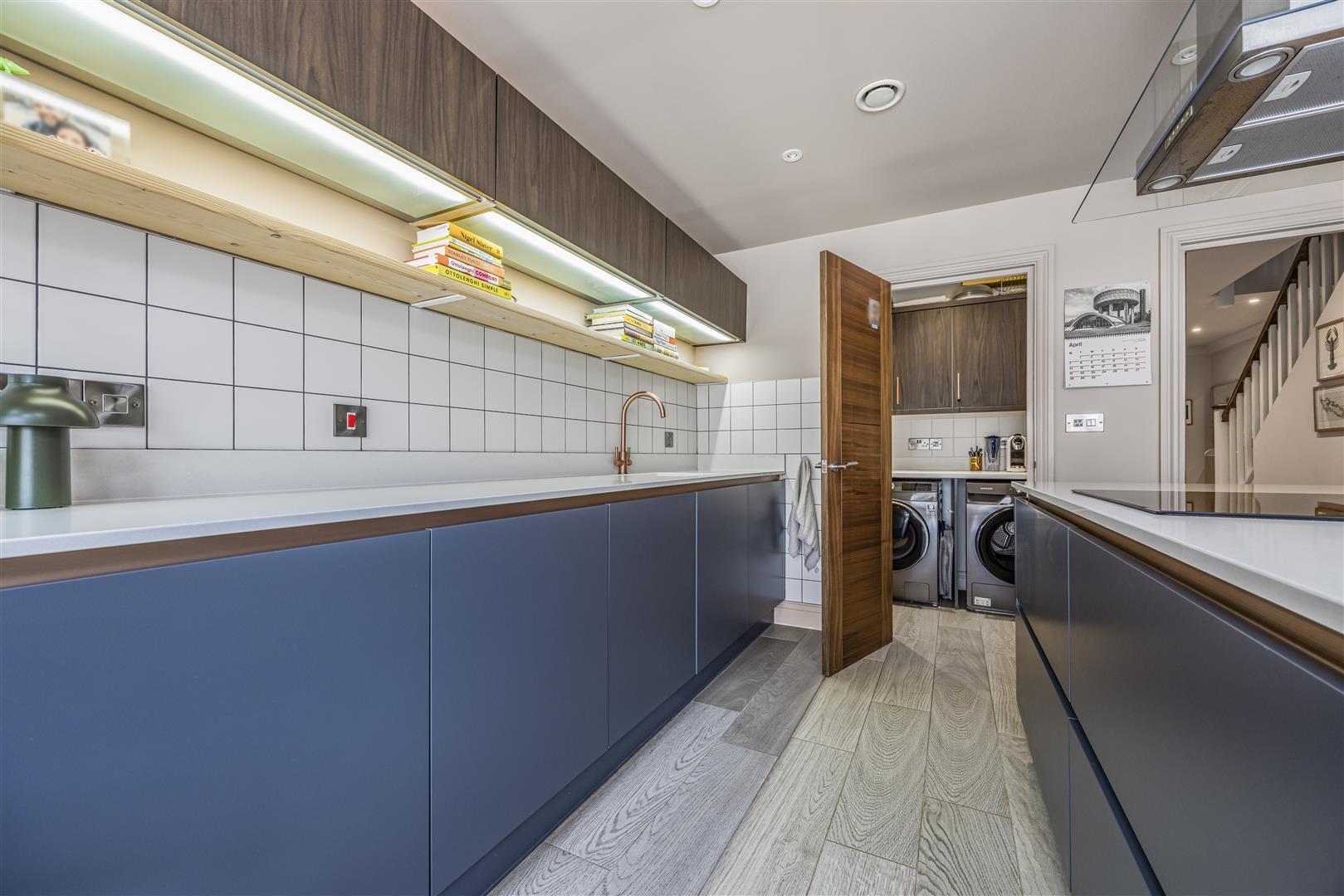 house - townhouse for sale serpentine road