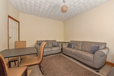 room for rent meadow street