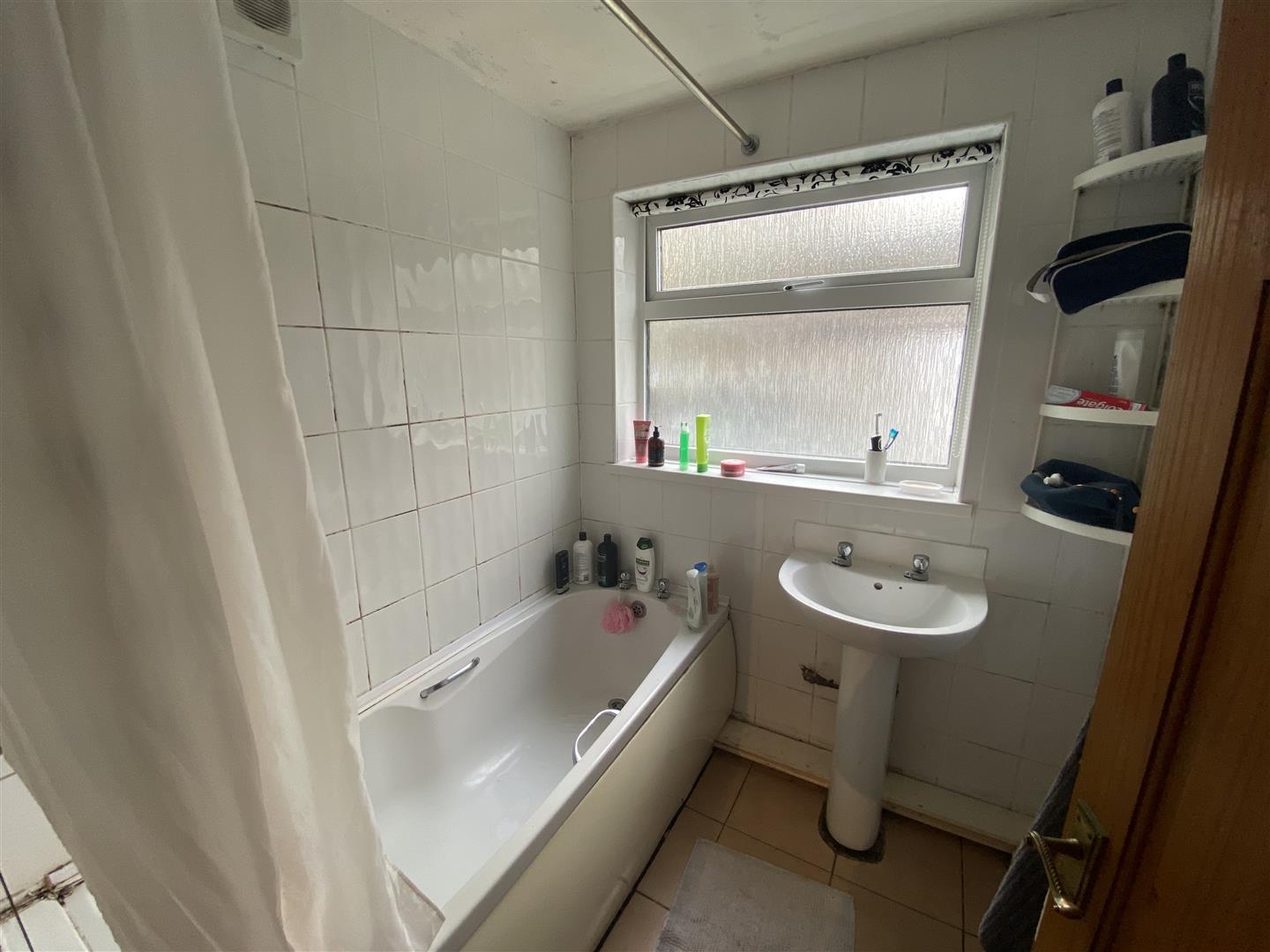 room for rent brook street