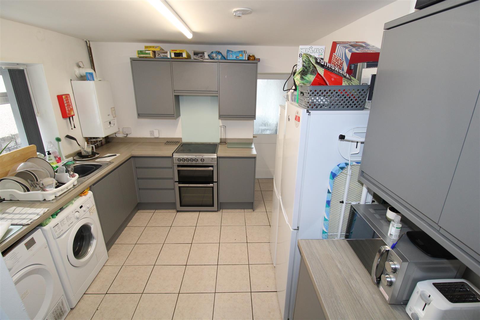 room for rent collins terrace