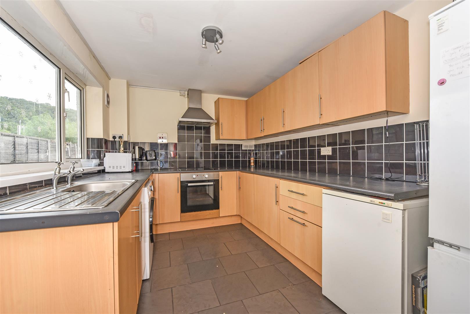 room for rent meadow street