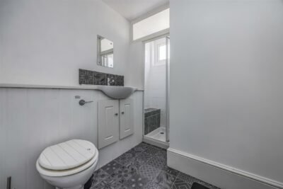 house for sale cawley road