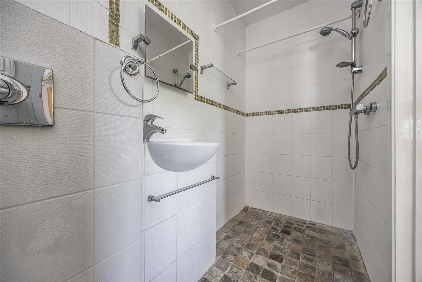 house for sale cawley road