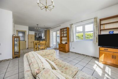 house for sale cawley road