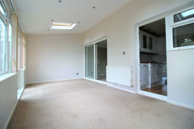 house - semi-detached for rent st. hilda avenue