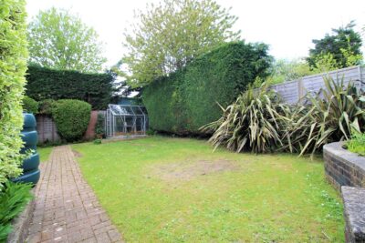 house - semi-detached for rent st. hilda avenue