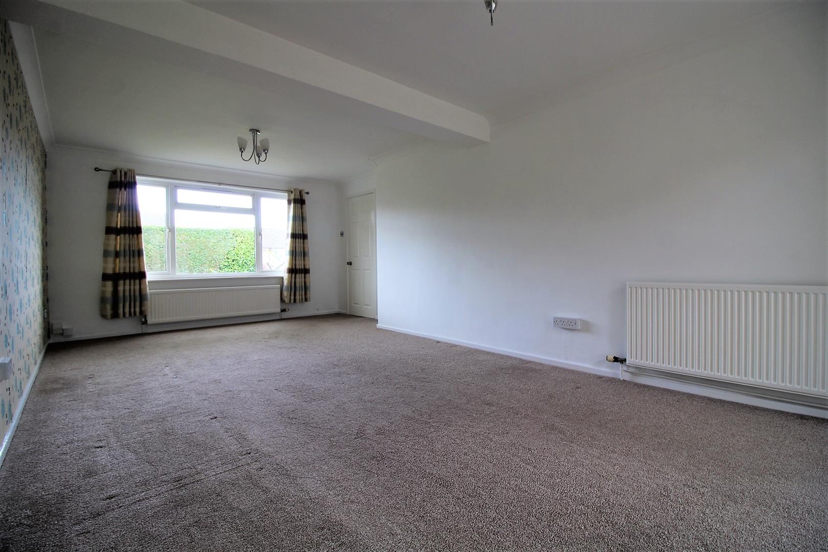 house - semi-detached for rent st. hilda avenue