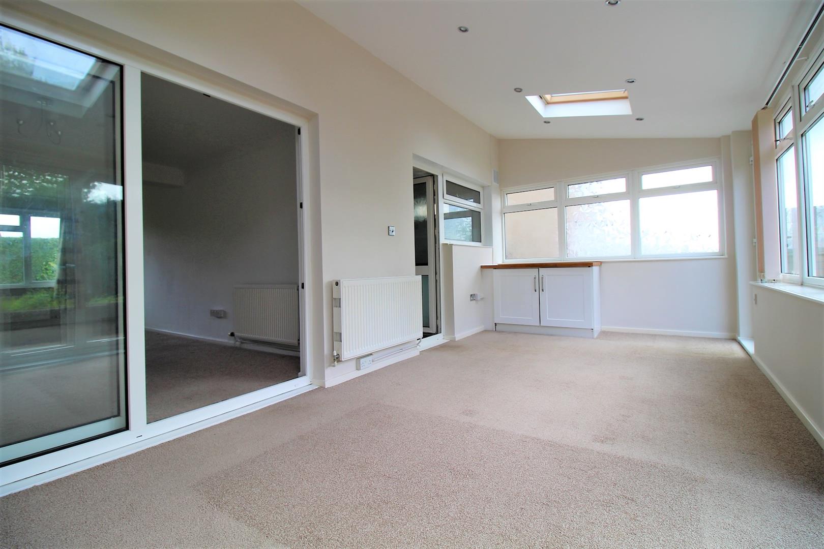 house - semi-detached for rent st. hilda avenue