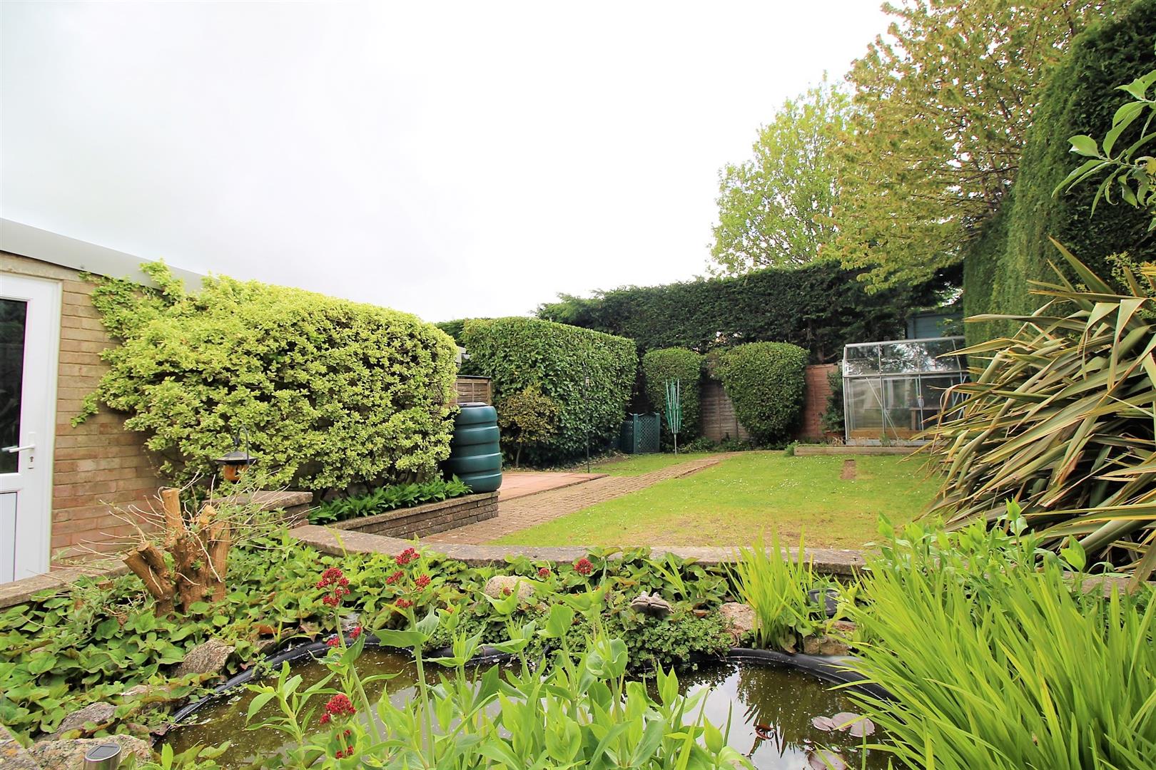 house - semi-detached for rent st. hilda avenue