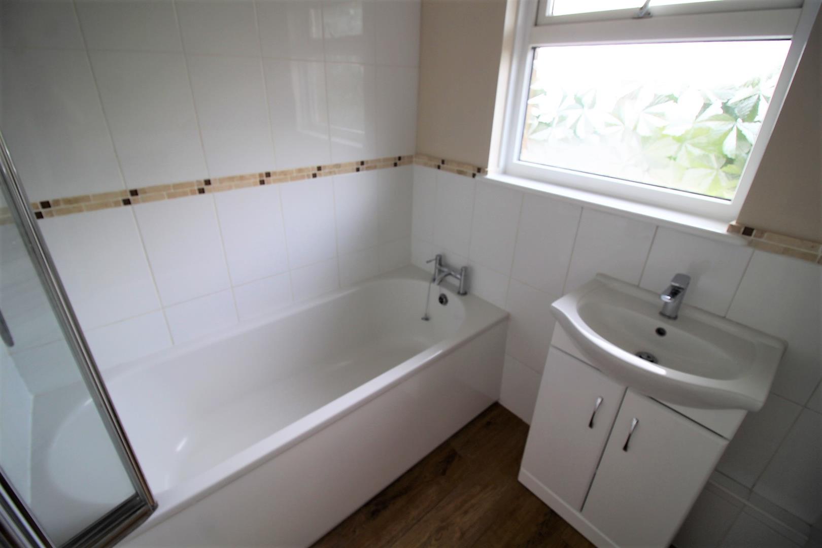 house - semi-detached for rent st. hilda avenue