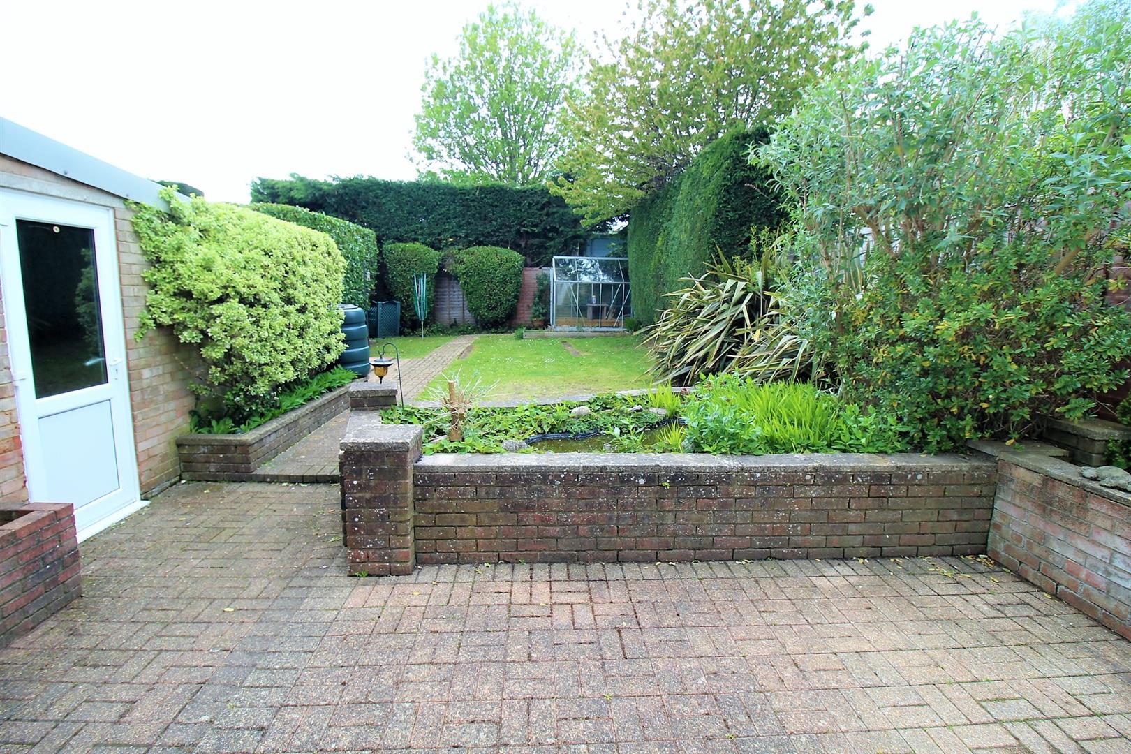 house - semi-detached for rent st. hilda avenue