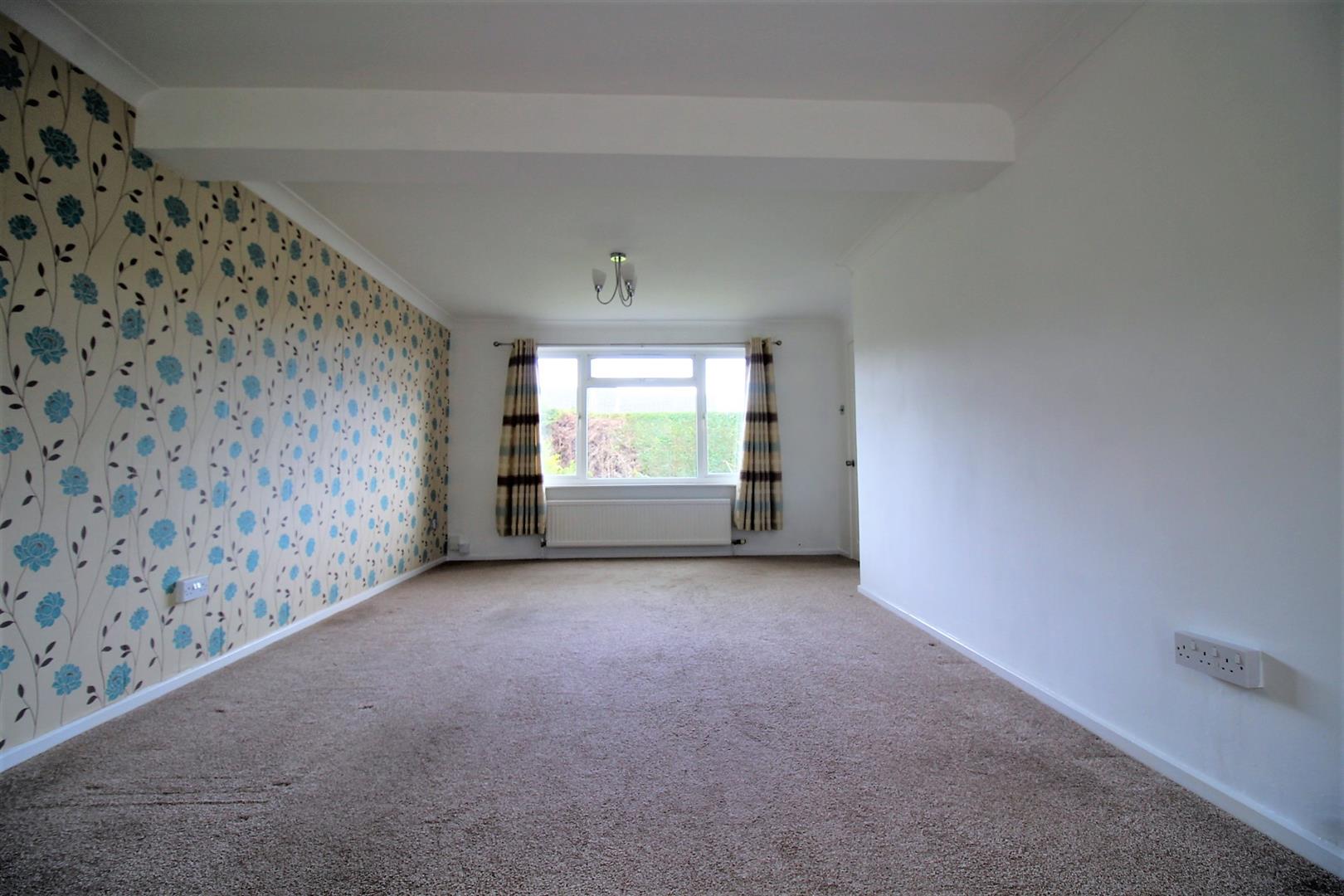 house - semi-detached for rent st. hilda avenue