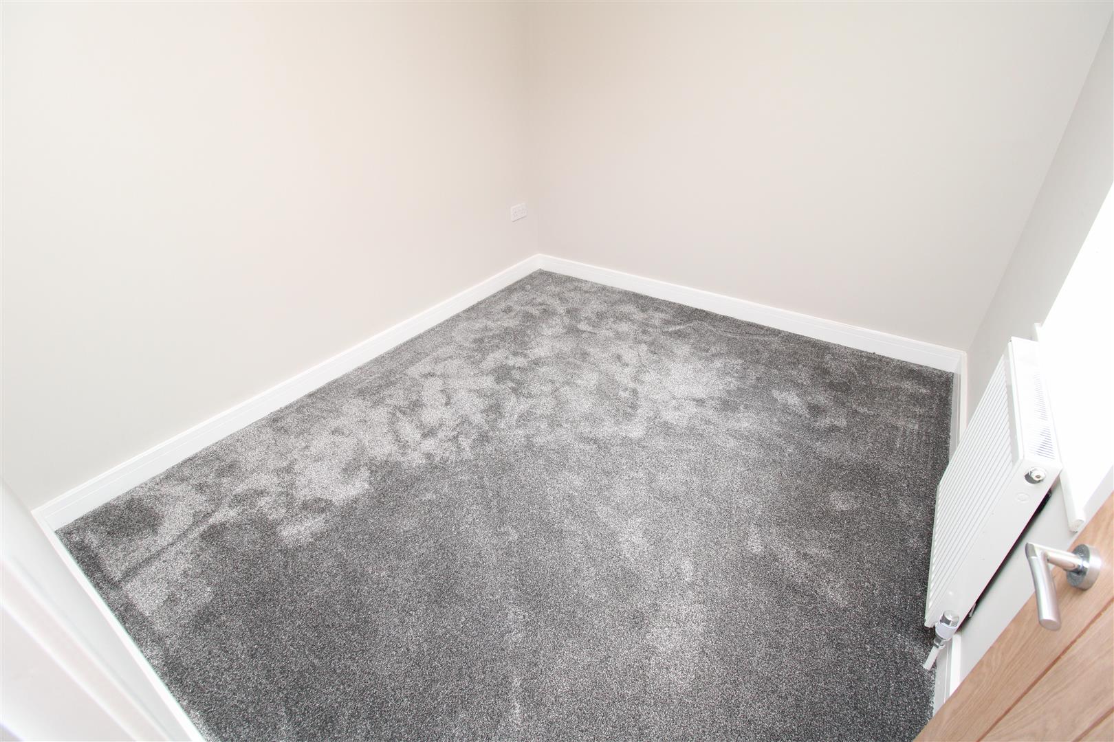 house - terraced for rent heath crescent