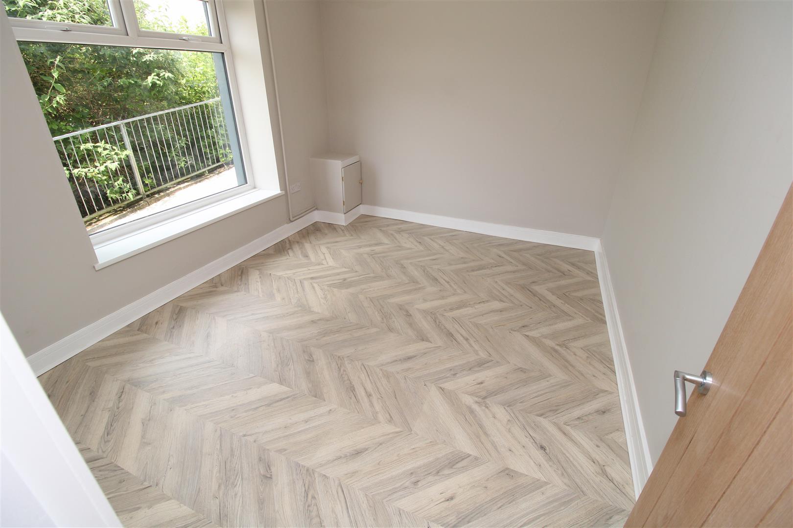 house - terraced for rent heath crescent