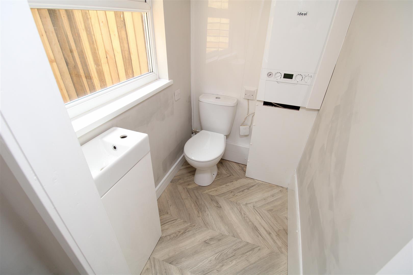 house - terraced for rent heath crescent