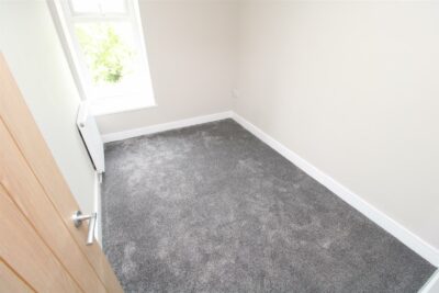 house - terraced for rent heath crescent