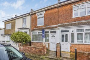 house - terraced for sale wyndcliffe road