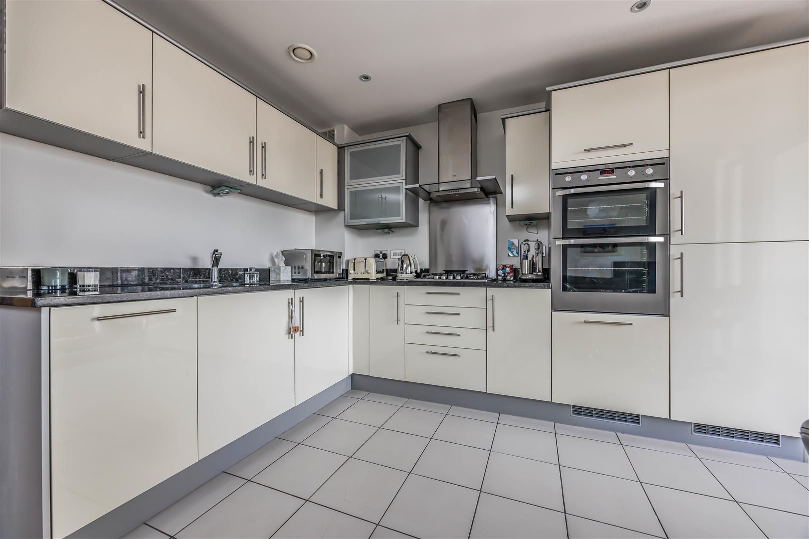 apartment for sale seagers court