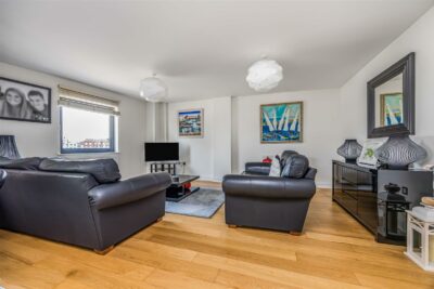 apartment for sale seagers court