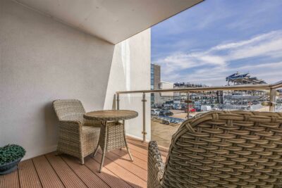 apartment for sale seagers court