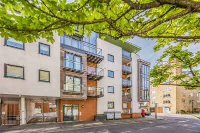 apartment for sale seagers court
