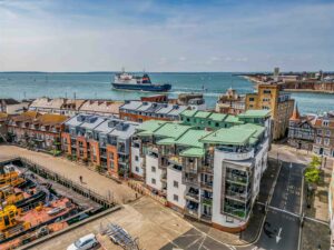 apartment for sale seagers court