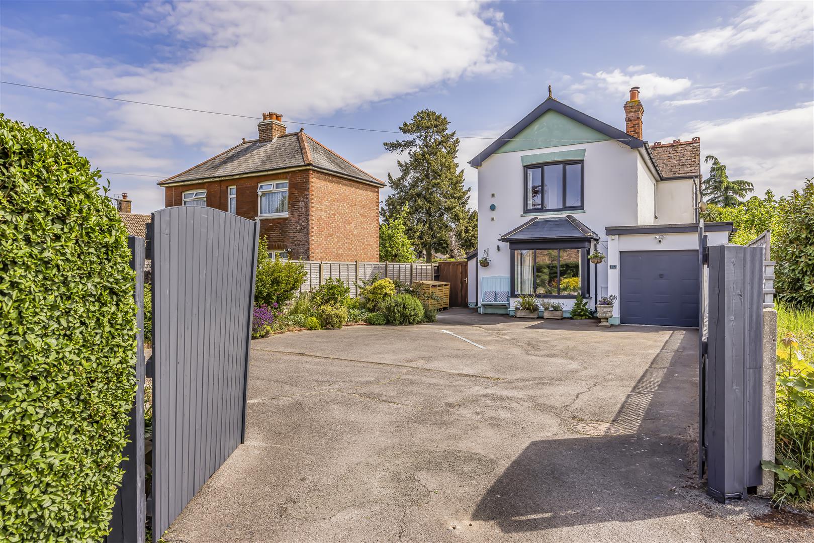 house for sale 152 stein road