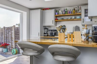 house for sale new road