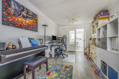 house for sale new road