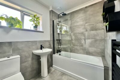 house - detached for sale 152 stein road