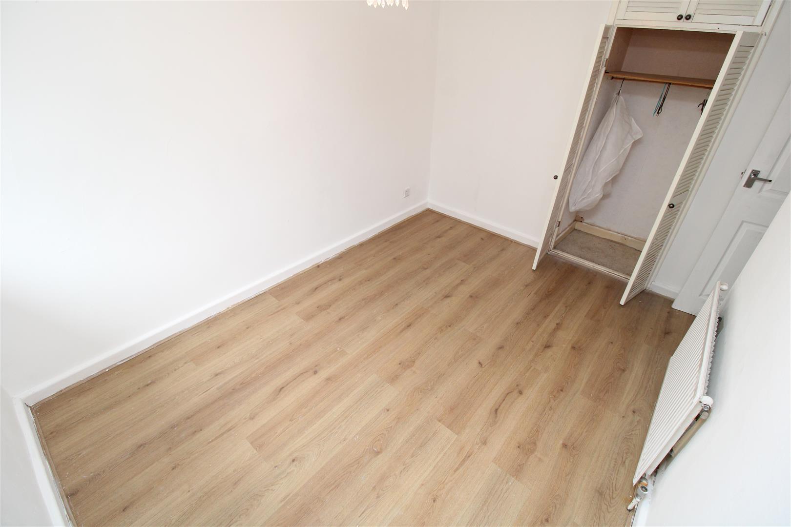house - terraced for rent tennyson close