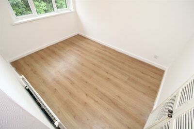house - terraced for rent tennyson close
