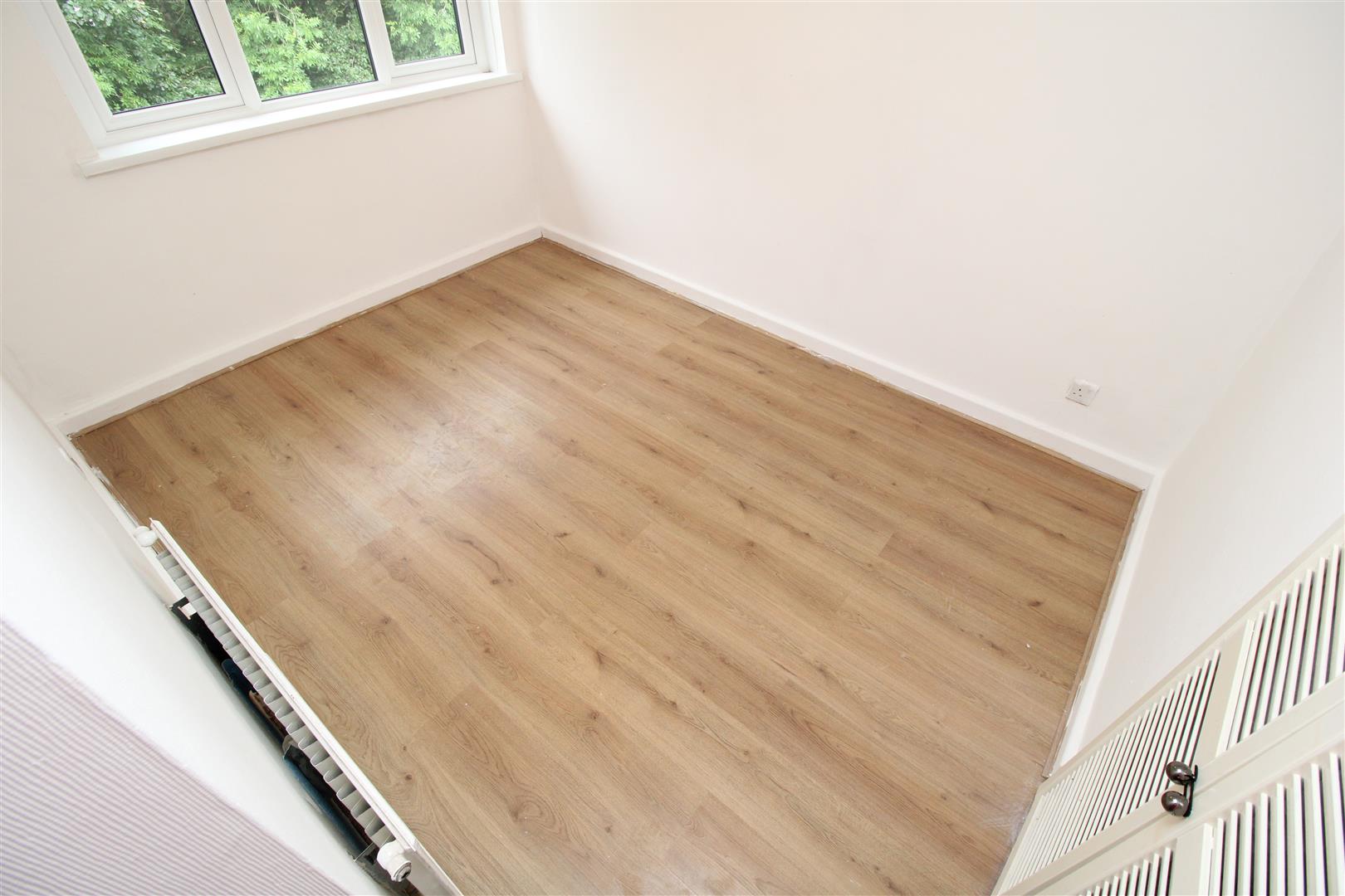 house - terraced for rent tennyson close