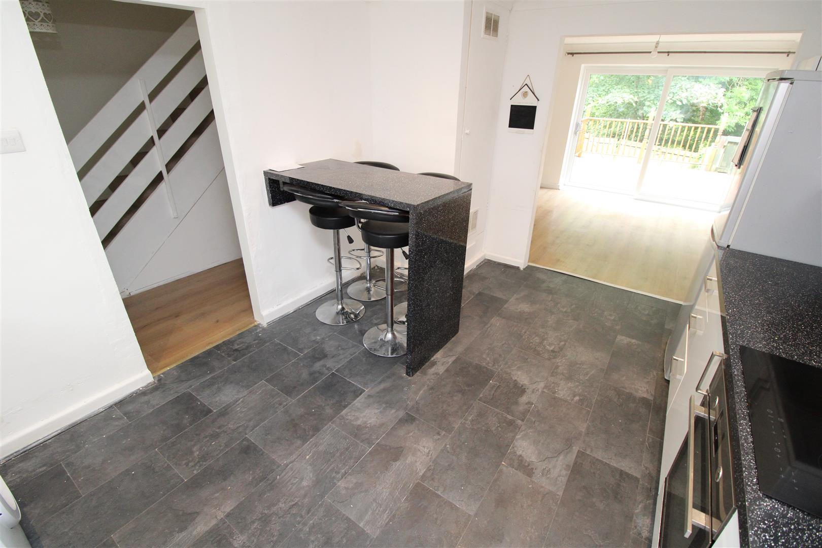 house - terraced for rent tennyson close