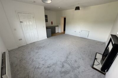 flat for rent bridgend road