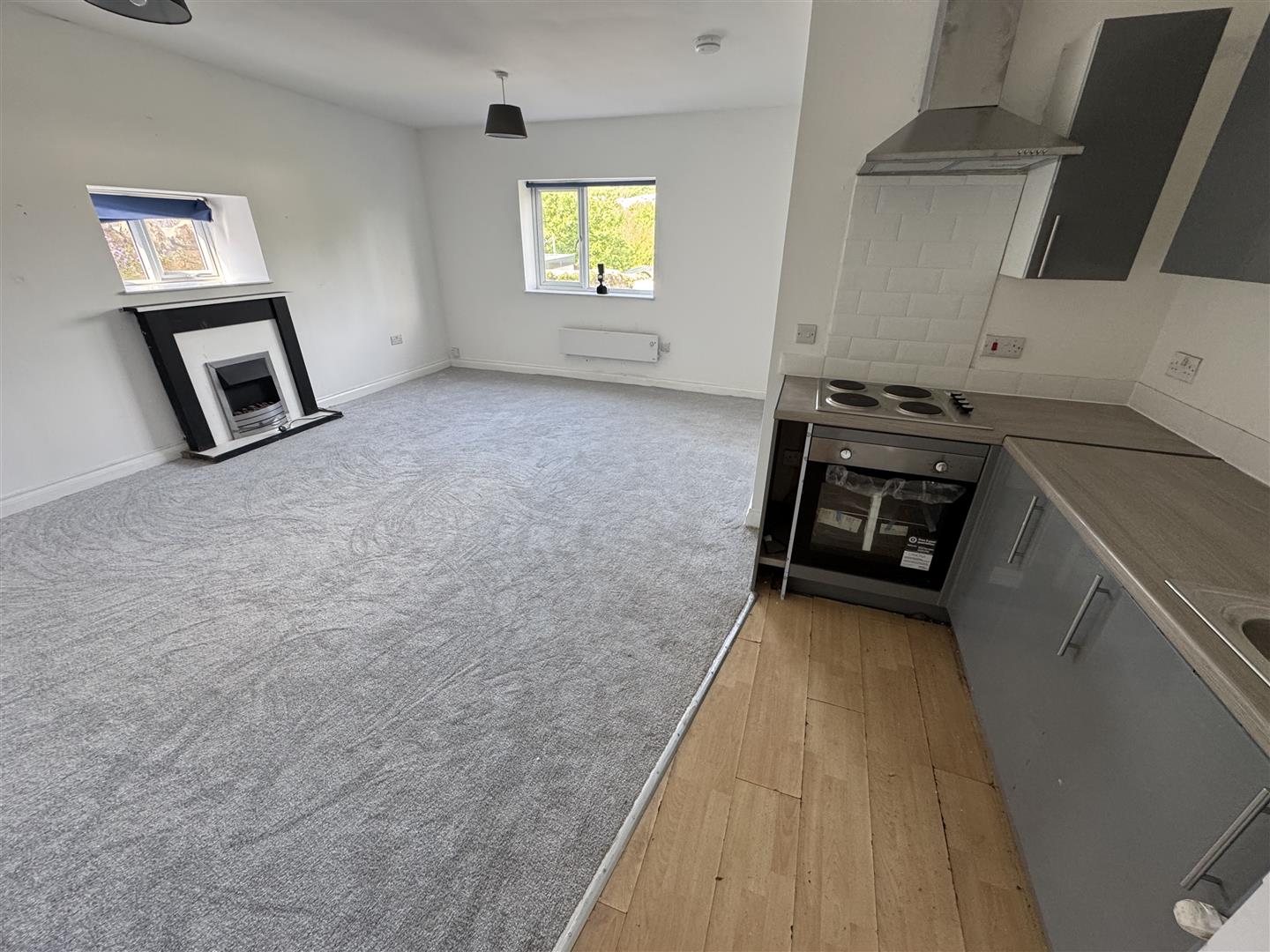 flat for rent bridgend road