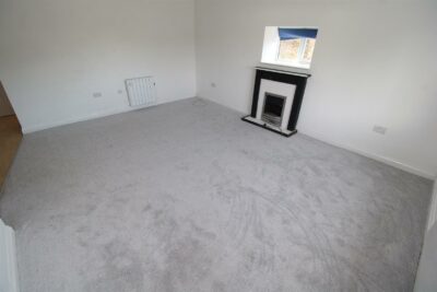 flat for rent bridgend road
