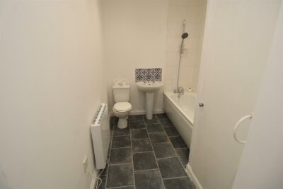 flat for rent bridgend road