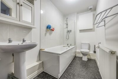 flat for sale 2 east shore way