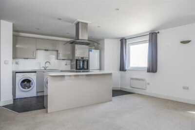 flat for sale the canalside, gunwharf quays