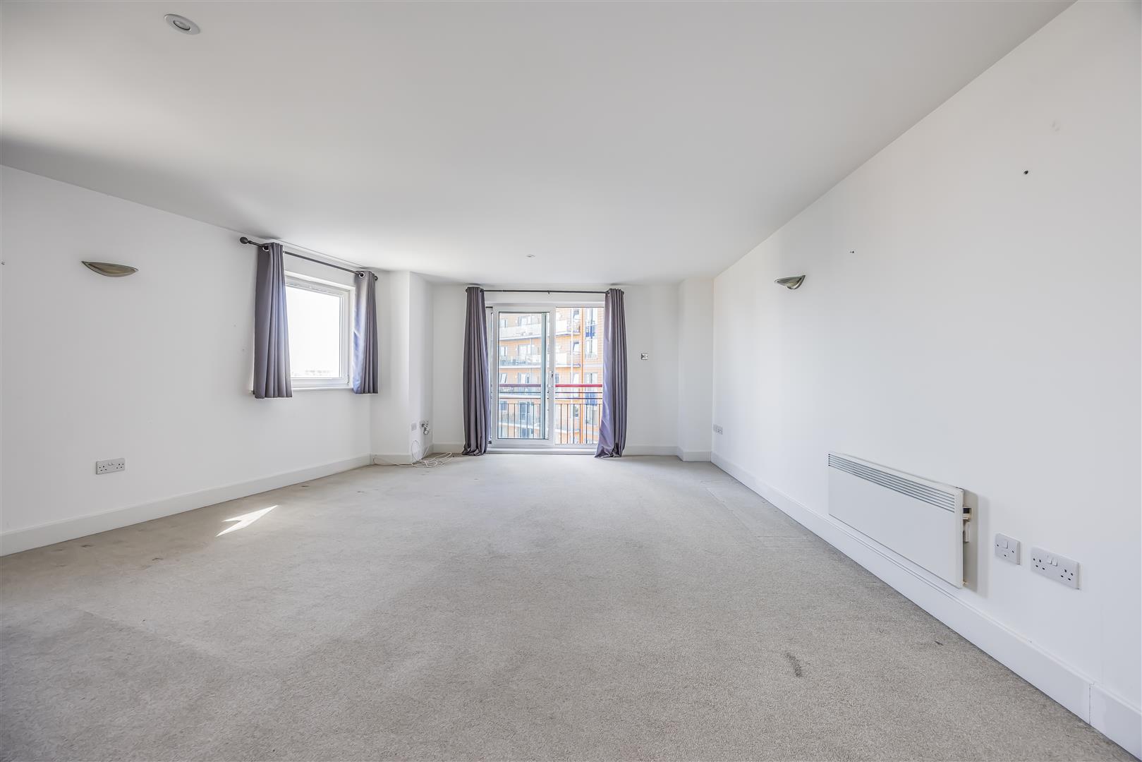 flat for sale the canalside, gunwharf quays