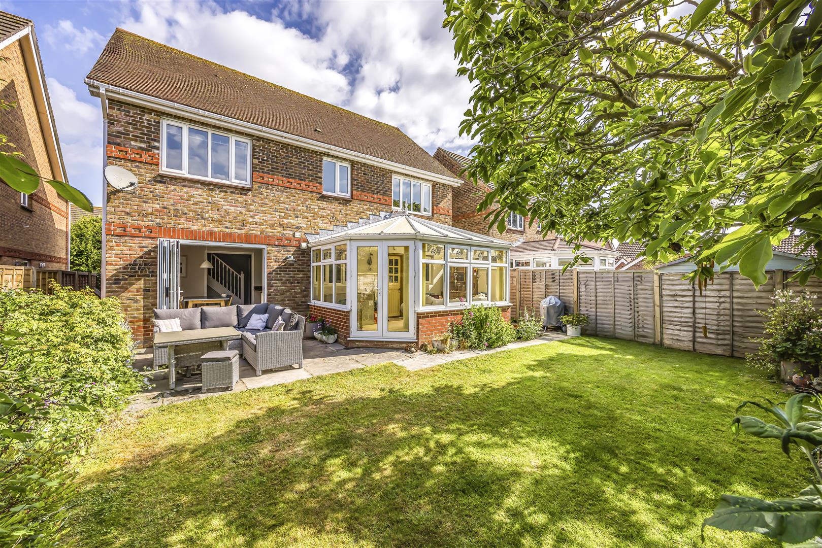 house for sale fraser gardens