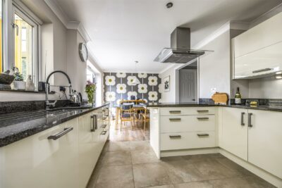 house for sale fraser gardens