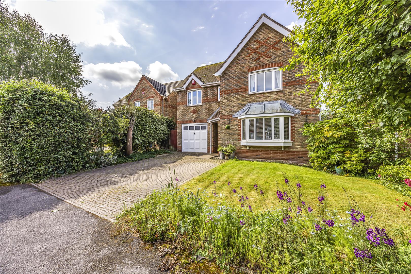 house for sale fraser gardens