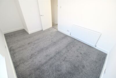 house - terraced for rent oak street